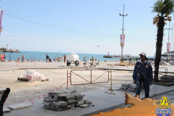 Власти Ялты обещают когда-нибудь положить плитку на набережной на месте снесенной «Еды» - «Новости Крыма»