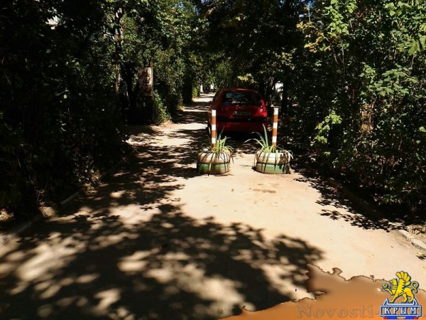Администрация Симферополя начала борьбу с незаконными шлагбаумами во дворах - «Спорт Крыма»