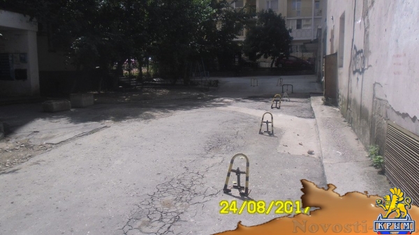 Администрация Симферополя начала борьбу с незаконными шлагбаумами во дворах - «Спорт Крыма»