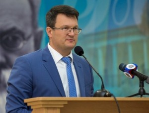 Ректор КФУ открыт к общению с каждым сотрудником вуза - «Общество Крыма» Ректор КФУ открыт к общению с каждым сотрудником вуза - «Общество Крыма»