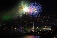 Симферопольцы «прессуют» депутатов, чтобы «прорваться» в здание горсовета - «Новости Крыма»