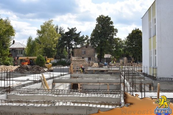 Строители детского сада «Березка» в Симферополе на неделю отстают от графика – горадминистрация - «Политика Крыма»