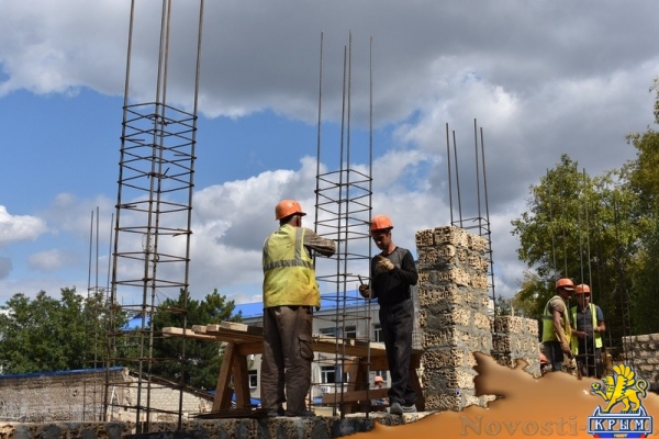 Строители детского сада «Березка» в Симферополе на неделю отстают от графика – горадминистрация - «Политика Крыма»