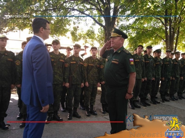 Первые сто студентов КФУ стали курсантами военной кафедры - «Политика Крыма» Первые сто студентов КФУ стали курсантами военной кафедры - «Политика Крыма»