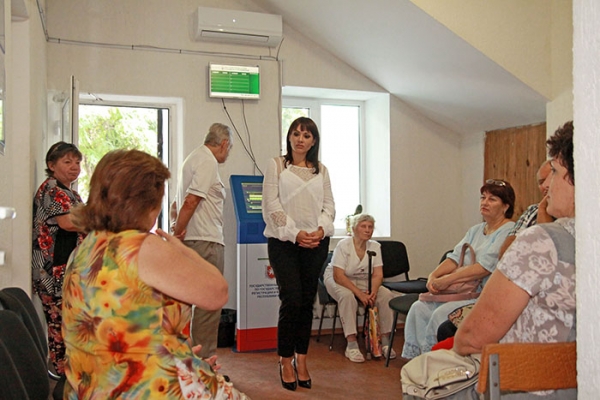 Первый заместитель председателя Госкомрегистра посетила с проверкой Феодосийское городское управление - «Госкомрегистр»