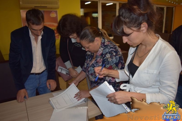 Власти Симферополя пригрозили закрытием проработавшему много лет вместо детской площадки кафе - «Экономика Крыма»