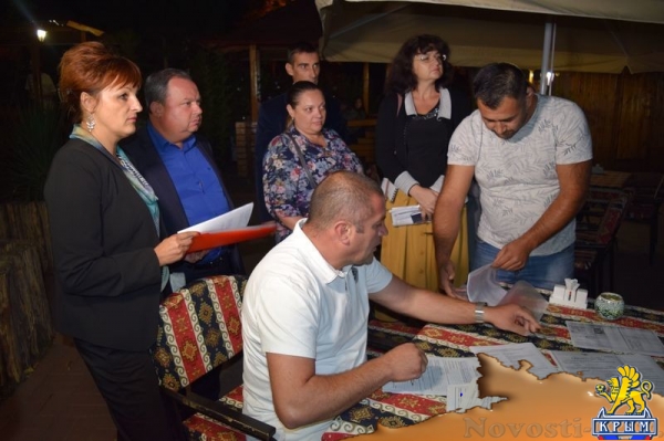 Власти Симферополя пригрозили закрытием проработавшему много лет вместо детской площадки кафе - «Экономика Крыма»