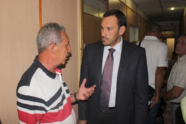 Председатель Госкомрегистра провел выездной прием граждан в Феодосии - «Госкомрегистр»