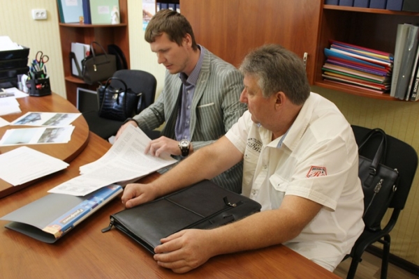 Председатель Госкомрегистра провел выездной прием граждан в Феодосии - «Госкомрегистр»