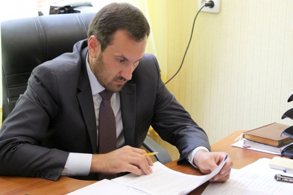 Председатель Госкомрегистра провел выездной прием граждан в Феодосии - «Госкомрегистр»