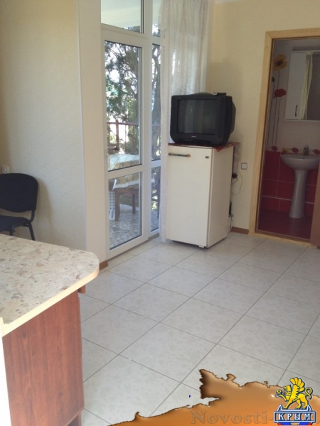 Отдых-эконом в Алуште. двухкомнатный семейный номер с балконом у моря Отдых в Крыму 2017 - жильё в Крыму без посредников - «Отдых в Алуште»