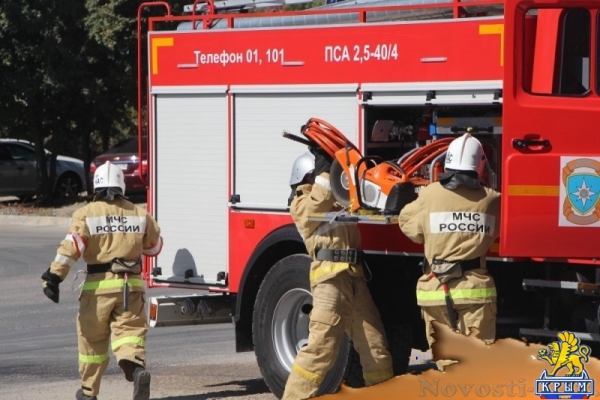 Крымские спасатели раздавили грузовиком «Запорожец» в рамках учений по ликвидации последствий ДТП - «Общество Крыма»