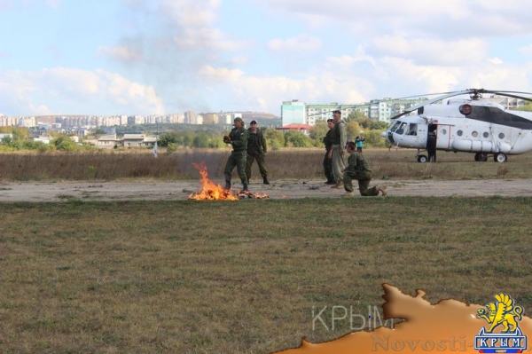 Аэропорт Заводское в Симферополе отметил вековой юбилей грандиозным авиашоу и десантом парашютистов - «Культура Крыма» Аэропорт Заводское в Симферополе отметил вековой юбилей грандиозным авиашоу и десантом парашютистов - «Культура Крыма»