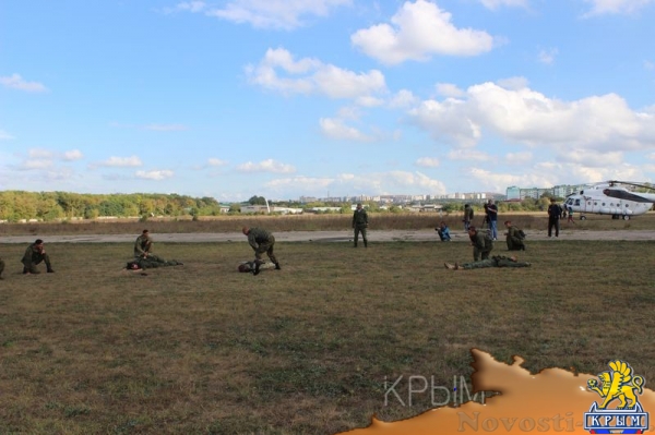 Аэропорт Заводское в Симферополе отметил вековой юбилей грандиозным авиашоу и десантом парашютистов - «Культура Крыма» Аэропорт Заводское в Симферополе отметил вековой юбилей грандиозным авиашоу и десантом парашютистов - «Культура Крыма»