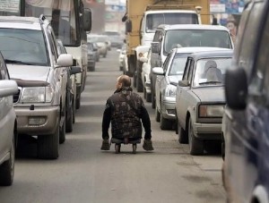 В крымской столице разберутся с попрошайками на дорогах - «Новости Крыма» В крымской столице разберутся с попрошайками на дорогах - «Новости Крыма»