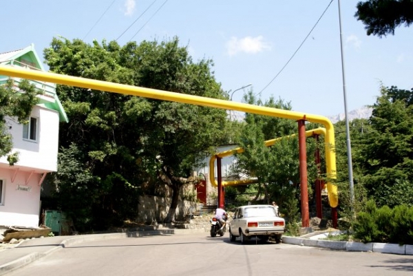 Специалисты Госкомрегистра уже поставили на кадастровый учет около 1200 объектов ГУП РК «Черноморнефтегаз» - «Госкомрегистр»