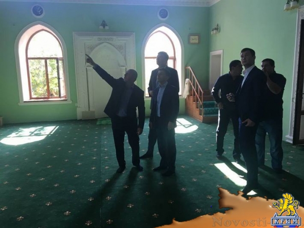 Депутат Госдумы взял под личный контроль реконструкцию мечети в Большой Ялте - «Возвращение в Россию» Депутат Госдумы взял под личный контроль реконструкцию мечети в Большой Ялте - «Возвращение в Россию»