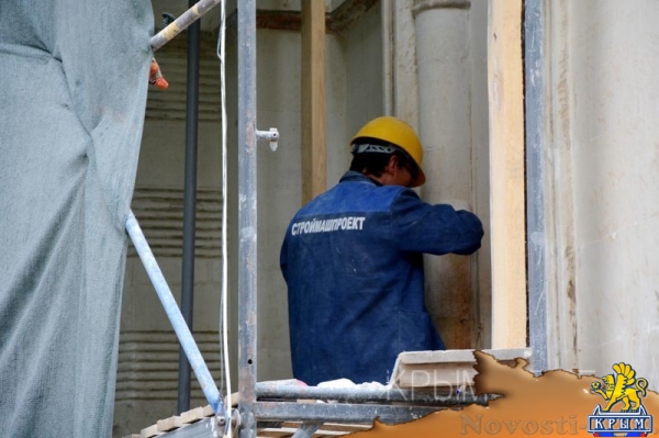 Ручная работа. Как в столице Крыма реставрируют караимскую кенассу - «Политика Крыма»