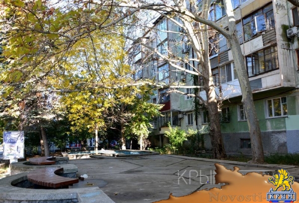 Жители центра Симферополя попросили администрацию разобраться с шумными ресторанами и бомжами - «Политика Крыма»