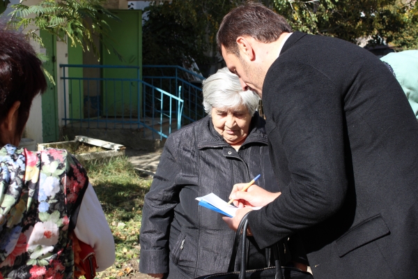 Руководство Госкомрегистра провело выездные встречи с жителями Бахчисарайского района - «Госкомрегистр» Руководство Госкомрегистра провело выездные встречи с жителями Бахчисарайского района - «Госкомрегистр»