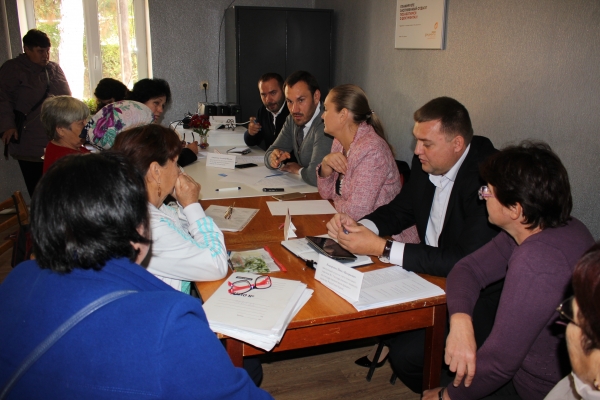 Руководство Госкомрегистра провело выездные встречи с жителями Бахчисарайского района - «Госкомрегистр» Руководство Госкомрегистра провело выездные встречи с жителями Бахчисарайского района - «Госкомрегистр»