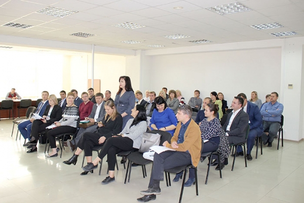 Руководители терподразделений Госкомрегистра на общем совещании отчитались о проделанной работе и обсудили проблемные вопросы - «Госкомрегистр»