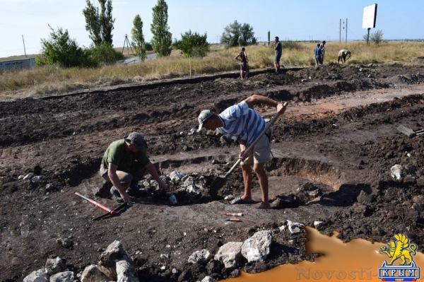 Студенты и преподаватели КФУ участвуют в раскопках шести курганов в зоне трассы «Таврида» под Симферополем - «Общество Крыма»