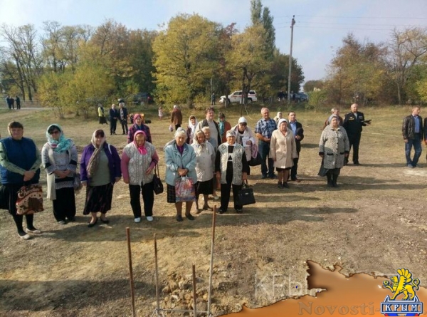 Памятную капсулу заложили на месте строительства храма в Белогорском районе - «Общество Крыма»