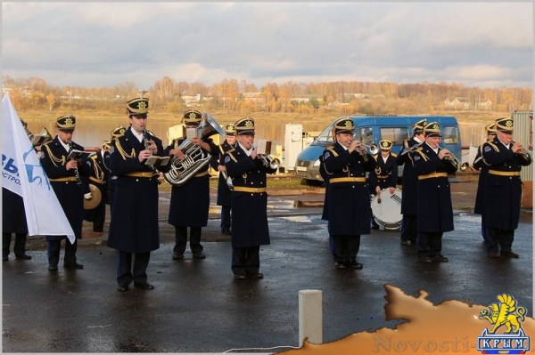Космонавт Терешкова разбила бутылку шампанского о борт первой пассажирской «Кометы» для Крыма - «Экономика Крыма»