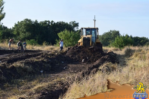 Студенты и преподаватели КФУ участвуют в раскопках шести курганов в зоне трассы «Таврида» под Симферополем - «70 лет Победы»