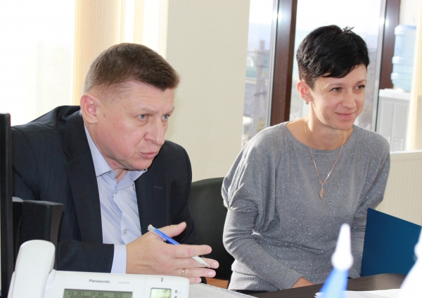 Госкомрегистр оказывает содействие республиканскому управлению ФНС в оформлении административного здания - «Госкомрегистр»