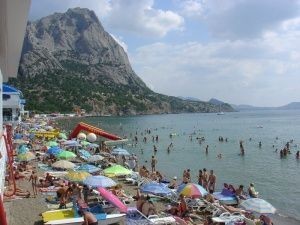 Трудяги из ДНР и ЛНР спасут туротрасль Крыма - «Политика» Трудяги из ДНР и ЛНР спасут туротрасль Крыма - «Политика»