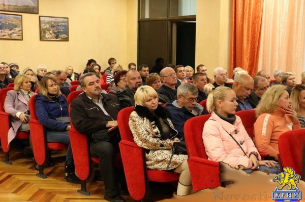 В Керченском городском управлении Госкомрегистра выделят отдельные часы для консультирования предпринимателей  - «Экономика»