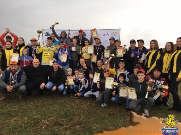 Керченские гонщики вновь блистали на крымской дороге - «Керчь» Керченские гонщики вновь блистали на крымской дороге - «Керчь»