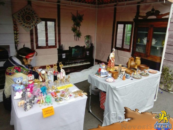 Тысячи крымчан празднуют День народного единства на главной площади Симферополя - «Общество Крыма»