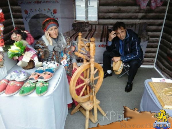 Тысячи крымчан празднуют День народного единства на главной площади Симферополя - «Общество Крыма»