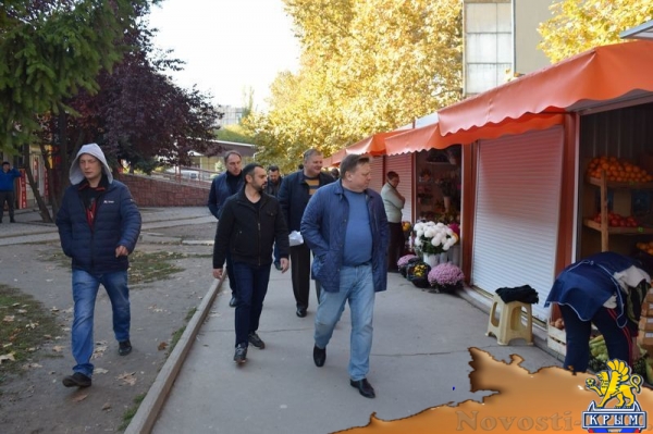 Глава столичной администрации проинспектировал торговые точки - «Возвращение в Россию»