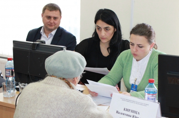 В рамках Общерегионального дня приема граждан в Госкомрегистр обратилось 39 крымчан - «Госкомрегистр»