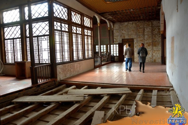 Новые 500 лет Ханского дворца в Бахчисарае - «70 лет Победы» Новые 500 лет Ханского дворца в Бахчисарае - «70 лет Победы»