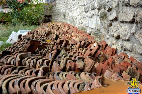 Новые 500 лет Ханского дворца в Бахчисарае - «70 лет Победы» Новые 500 лет Ханского дворца в Бахчисарае - «70 лет Победы»