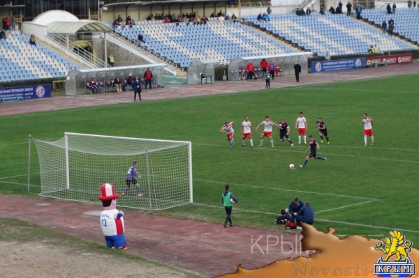 Лидирующая в чемпионате Премьер-лиги КФС «Евпатория» одержала десятую победу в сезоне - «Спорт Крыма»