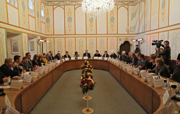 Людмила Лубина: сотрудники Бахчисарайского дворца в непростое время смогли сохранить музей, как величайшую ценность крымской истории - «Правам человека»