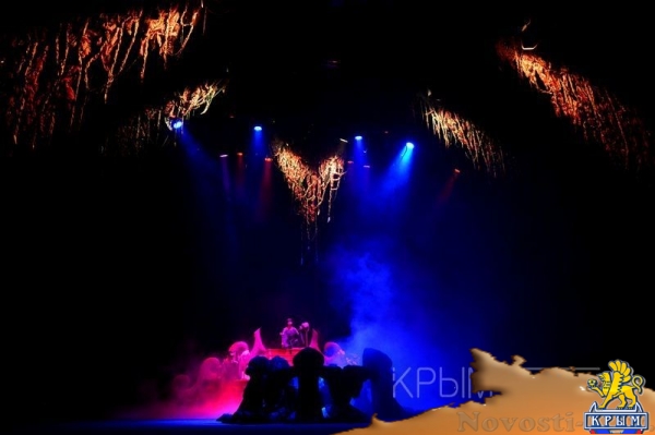 Главный художник Крымского музтеатра показала зрителям рождение сказки - «Туризм Крыма»