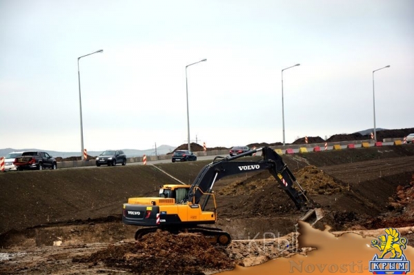 Строители выполнили более половины всех работ на автоподходах к Крымскому мосту - «Возвращение в Россию»