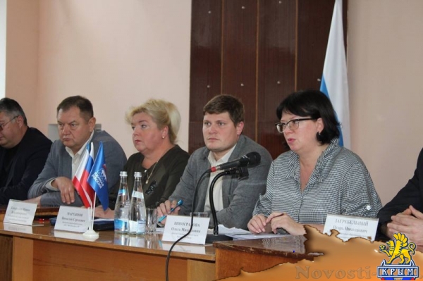 Представители профильных ведомств приглашают крымчан повысить свой уровень грамотности в вопросах ЖКХ - «Возвращение в Россию»