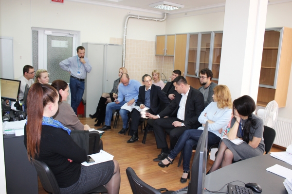 В Госкомрегистре обсудили проблемные вопросы, связанные с госрегистрацией и кадучетом объектов недвижимости, необходимых для реализации ФЦП - «Госкомрегистр»