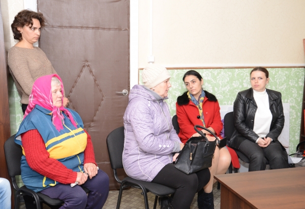 Специалисты Госкомрегистра оказали правовую помощь жителям Советского района по имущественно-земельным вопросам - «Госкомрегистр»