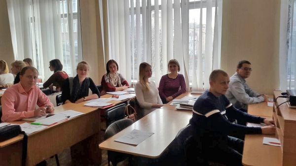 Специалисты Госкомрегистра повышают квалификацию по правовому регулированию сделок с недвижимостью и проведению проверок госземнадзора - «Госкомрегистр»