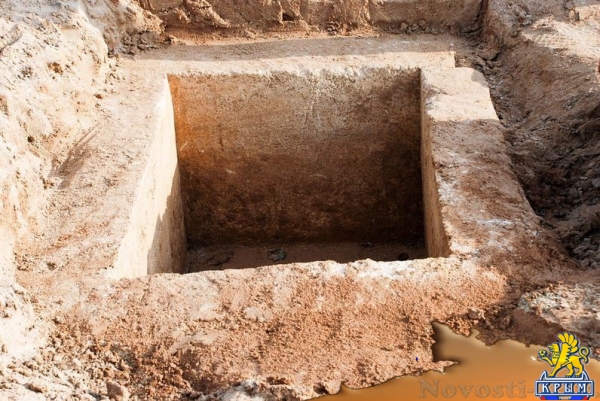 Житель Евпатории нашел античную могилу на территории городского пляжа - «Общество Крыма»