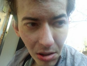 Симферопольские полицейские просят помочь опознать хулигана - «Происшествия Крыма»